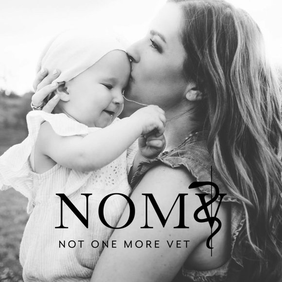 Meet your Posher, Lizzie - Picture 1 of 1